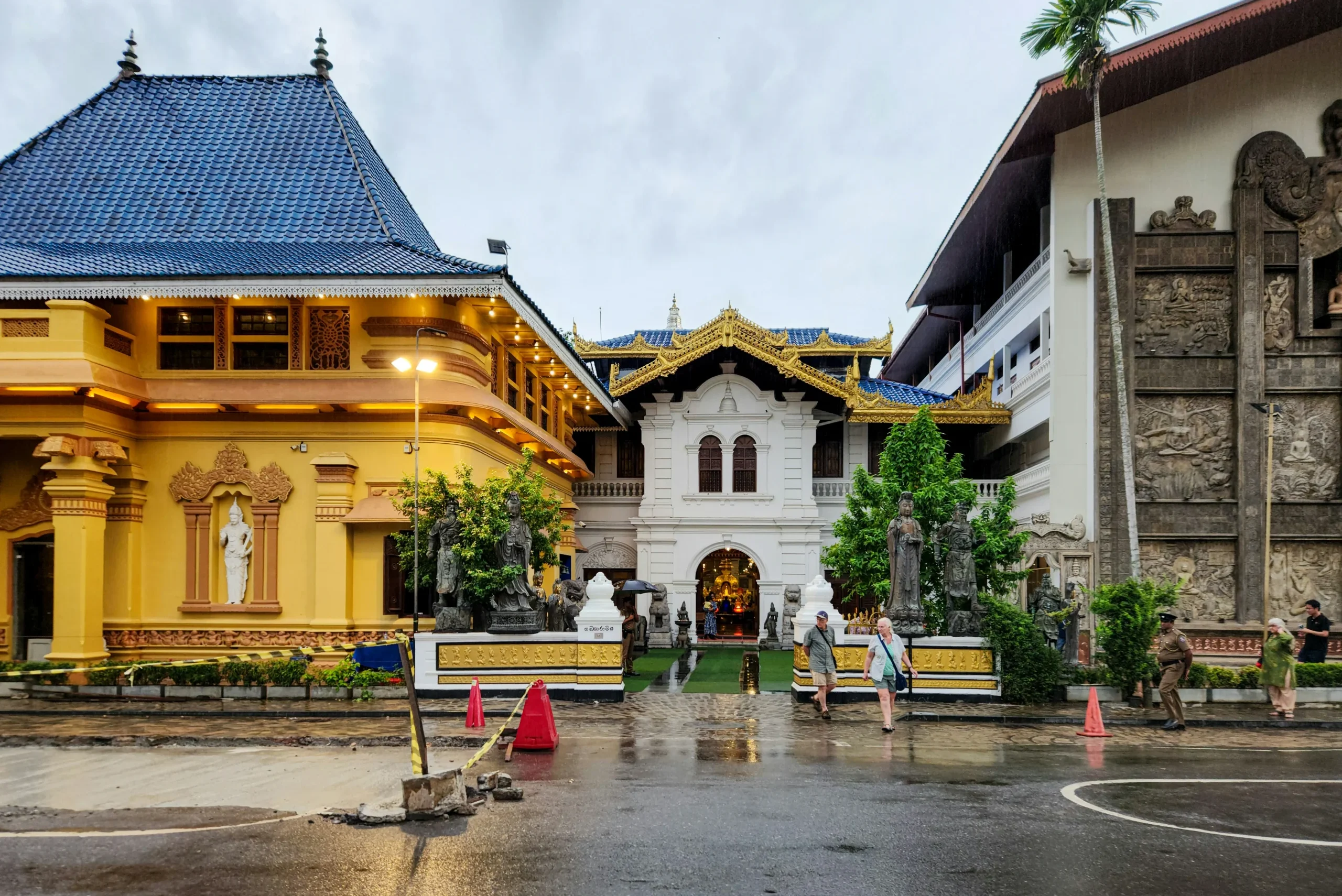 zoshua-colah-QxSTSaIQf4g-unsplash